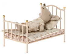 Load image into Gallery viewer, Vintage Bed- Rose