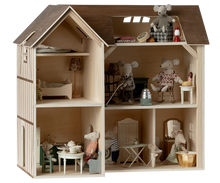 Load image into Gallery viewer, Mouse Hole Farmhouse