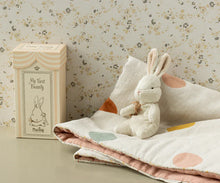 Load image into Gallery viewer, My first bunny - Off white