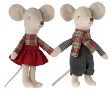 Load image into Gallery viewer, Winter Mice Twins, Little Brother and Sister
