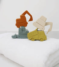 Load image into Gallery viewer, Construction Vehicle Mold Free Silicone Bath Toy Set