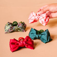 Load image into Gallery viewer, Mini Satin Bow Claw Clip-Red