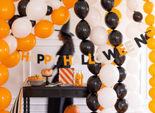 Load image into Gallery viewer, Felt & Bows Happy Halloween Banner