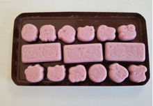 Load image into Gallery viewer, Fujiya Peko x Sanrio Characters Ichigo Chocolate 40g