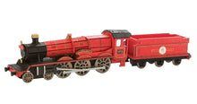 Load image into Gallery viewer, IncrediBuilds: Harry Potter: Hogwarts Express Book and 3D Wood Model