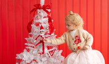 Load image into Gallery viewer, ELF1108 - Elf Pennant and Buttons Set