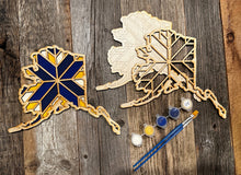 Load image into Gallery viewer, Alaska Barn Quilt pattern Painting Kit