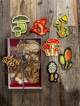 Load image into Gallery viewer, Mini DIY painting Mushrooms and Toadstools gift set