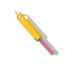 Load image into Gallery viewer, SAFE-SAW | Makedo Cardboard Construction Tool
