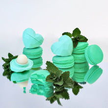 Load image into Gallery viewer, 2 Pack Heart Lip Balm PEGGABLE 100% Natural Mint /Wildberry
