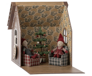Gingerbread House, Small