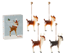 Load image into Gallery viewer, Reindeer family, Metal ornaments
