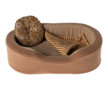 Load image into Gallery viewer, Cosy Basket, Small - Brown
