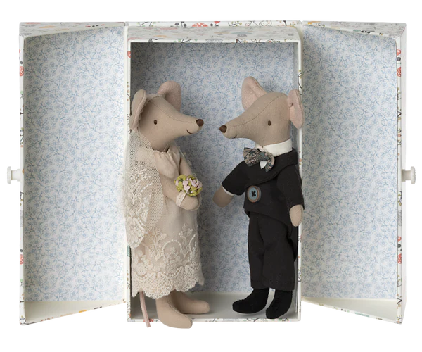 Wedding Mice Couple in Box