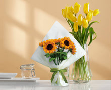 Load image into Gallery viewer, DIY Chenille Flower Bouquet Kit – Sunflower
