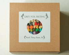 Load image into Gallery viewer, Needle Felting Starter Kit
