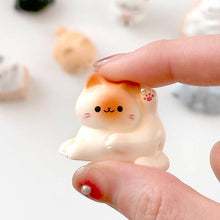 Load image into Gallery viewer, Random Cozy Cat Miniature Figure– Blind Box Series
