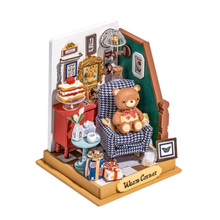 Load image into Gallery viewer, DIY Miniature House Kit: Holiday Living Room
