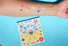 Load image into Gallery viewer, SEA ME SHINE SHADOW 2-in-1, SHADOW, BLUSH &amp; HIGHLIGHT
