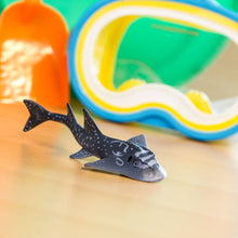 Load image into Gallery viewer, Shark Ray - 226329
