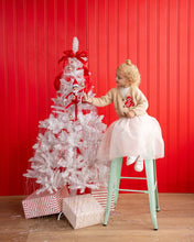 Load image into Gallery viewer, ELF1108 - Elf Pennant and Buttons Set
