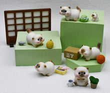 Load image into Gallery viewer, PLAYFUL CATS FIGURINE BLIND BOX

