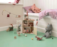 SuitCasa, Little sister and brother mouse