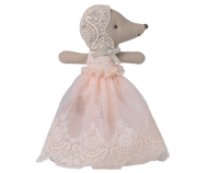 Baby mouse in gown - Powder