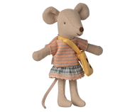 Little sister mouse with bag