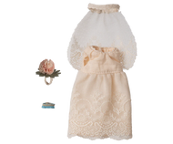 Wedding dress, Mum mouse