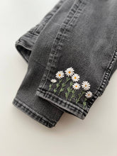 Load image into Gallery viewer, Stick &amp; Stitch Embroidery patterns, embroidery patches: Summer Vibes
