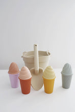 Load image into Gallery viewer, Classic Retro Silicone Ice Cream Beach Set
