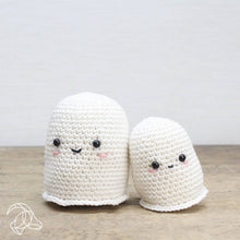 Load image into Gallery viewer, DIY Crochet Kit - Ghost Friends
