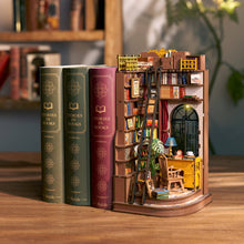 Load image into Gallery viewer, DIY Book Nook Kit: Silent Corner Study
