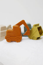 Load image into Gallery viewer, Construction Vehicle Mold Free Silicone Bath Toy Set 
