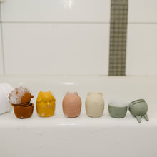 Load image into Gallery viewer, Animal Mold Free Silicone Bath Toy Set 
