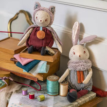 Load image into Gallery viewer, Medium Plume the Rabbit
