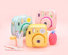 Load image into Gallery viewer, Bewaltz Oh Snap Instant Camera Handbag
